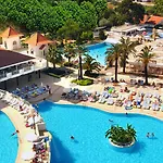 Serenis 5* מנבגט