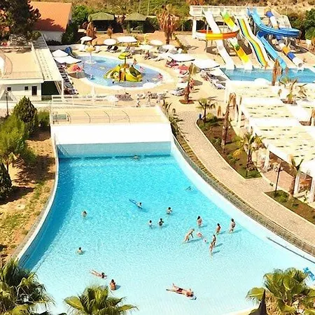 Serenis Resort