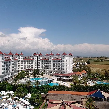 Serenis Resort Side