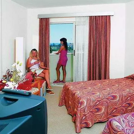 Resort Serenis Side